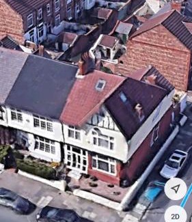 Birkenhead Casa | Brenda & Petes