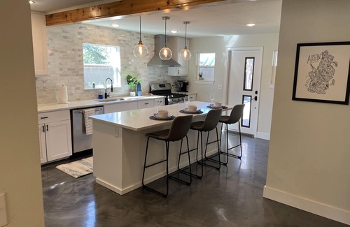 Brentwood Casa | Brentwood de Maria -Cowboy Pool & Dog Friendly