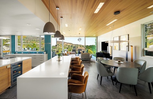 Brentwood Casa | Brentwood Retreat - pool/jacuzzi, fitness room, theatre & dual primary bedrooms