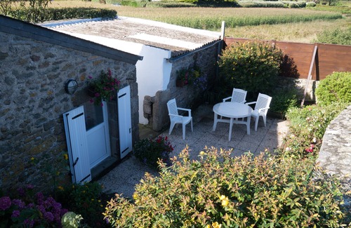 Landeda Casa | Breton casa de piedra, en una zona tranquila y la playa