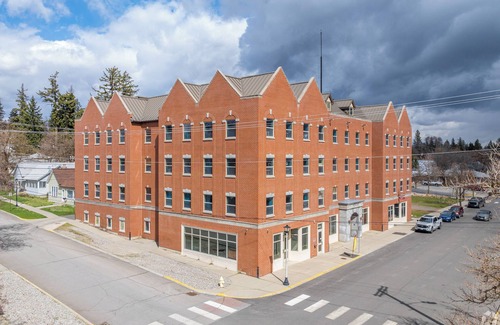 Cheney Apartamento | Brewster Hall