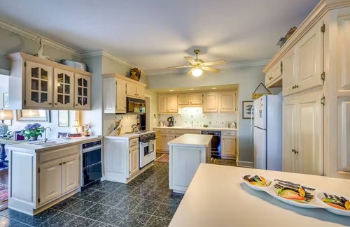 Guntersville Casa | Briar Patch - Guntersville Lake, waterfront w/dock
