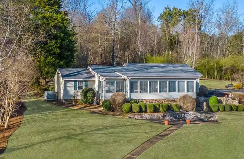 Guntersville Casa | Briar Patch - Guntersville Lake, waterfront w/dock
