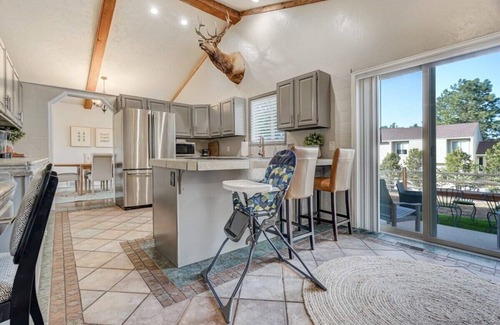 Monument Casa | Briarhaven Forest! Family Getaway Near USAFA
