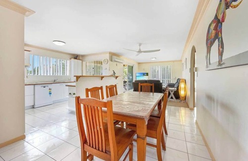 Bellara Apartamento | Bribie Island - 4bed Spacious Conjoined Unit