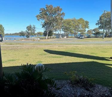 Bongaree Hotel | Bribie Waterways Motel