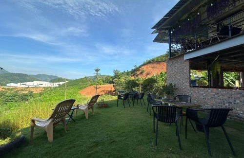 Mang Yang Hotel | Brick Hotel