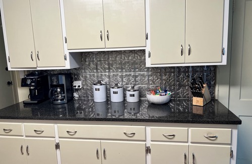Newton Casa | Brick ranch w/amazing porches. Less than a mile to downtown Newton. Pet friendly