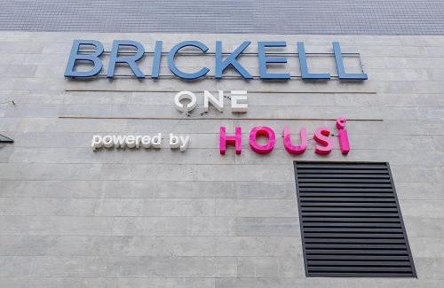 Reboucas Casa | Brickell One by Housi, prédio com academia próximo à rodoviária