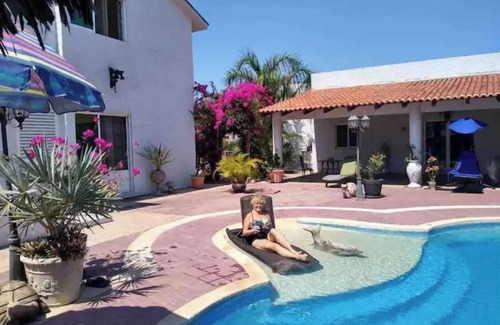 Petacalco Apartamento | The Bridge Apartment