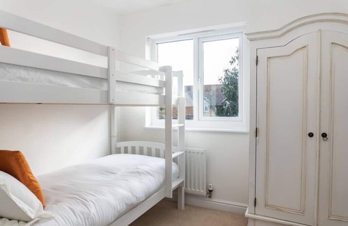 Hardwicke Casa | Bridge Keepers House