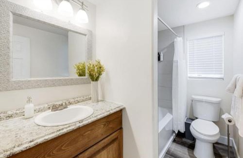 Grant Hill Apartamento | Bridge Pool Spa Min to Downtown Freeways Beaches