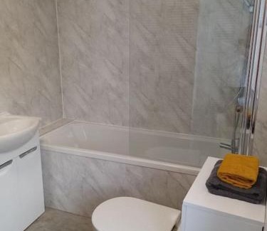 Aberystwyth Casa | Bridge View Victorian Townhouse Central Aberystwyth Sleeps 6