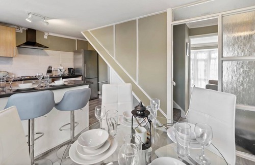 Bobbing Casa | Gem of Sittingbourne chatsworth 3 BR House