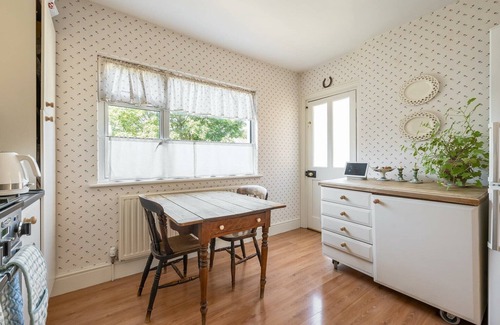 Walthamstow Apartamento | Bridgerton inspired 1 bed apartment, 5 mins to Walthamstow village and tube.