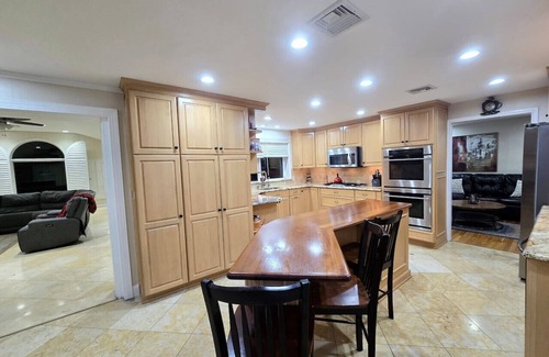Lansdale Casa | Bridle Pool House Vacation Home