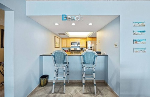Myrtle Beach Condominio | Brigadune 3BR with Direct Oceanfront View - Pool!