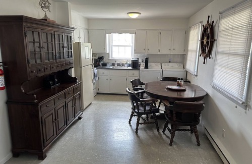 Southend Condominio | Brigantine 2BR 1.5BA Bottom Floor Condo with Tesla/EV Charger