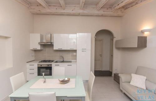 Castelsardo Apartamento | Brigata House - Luxury 2 beds, wifi, balcony,sea view - Key to Villas