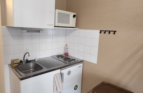 Paray-le-Monial Apartamento | Bright 18m² studio downtown in secure residence