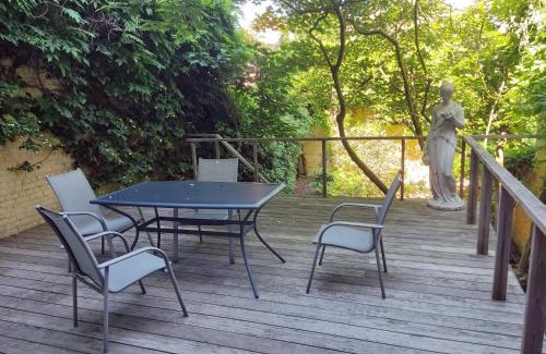 Etterbeek Apartamento | Bright 1BR with terrace near Montgomery