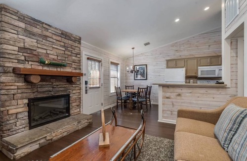 Conroe Apartamento | Bright 2 BD/2 BA for family time