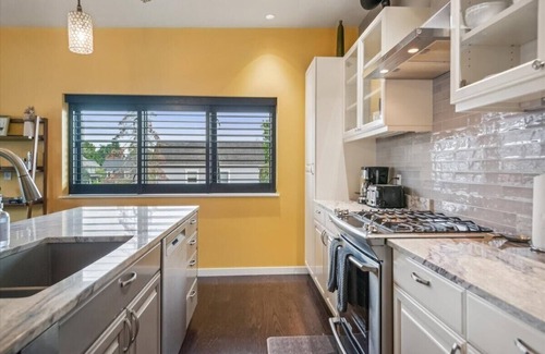 Belmont Hotel | Bright 2BR/1BA w/ Full Kitchen, Walkability + Gated Parking