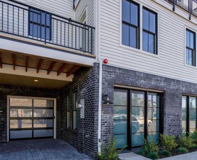 North Tabor Casa | Bright 2BR - North Tabor - Work & Recharge