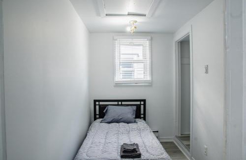 Walkerville Apartamento | Bright 3 BDRM Unit Perfect for Longer Stays
