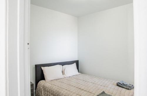 Walkerville Apartamento | Bright 3 BDRM Unit Perfect for Longer Stays