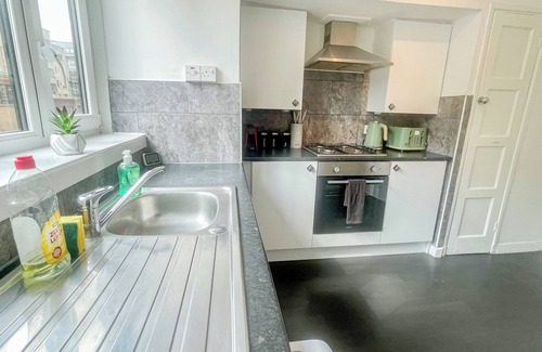 Woodberry Down Apartamento | Bright 3 Bedroom flat with private balcony near Finsbury Park Wood Green London