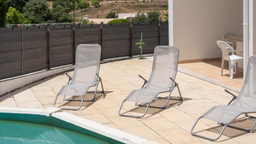 Alcalar Casa | Bright 3BDR House with Pool by Lovelystay