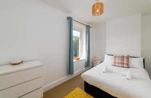 Penarth Casa | Bright 3Bed Home Near Dingle Road Station and Penarth Pier