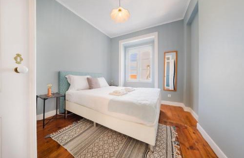 Alfama Apartamento | Bright 3BR Steps from National Pantheon | By Airnest