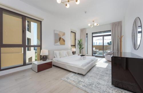 Umm Suqeim 3 Apartamento | Bright & Airy 1BR in Asayel 2 - Fits 4 Comfortably
