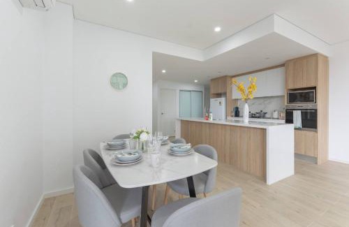 Parramatta Apartamento | Bright & Airy 2BR - Steps to Station & Westfield