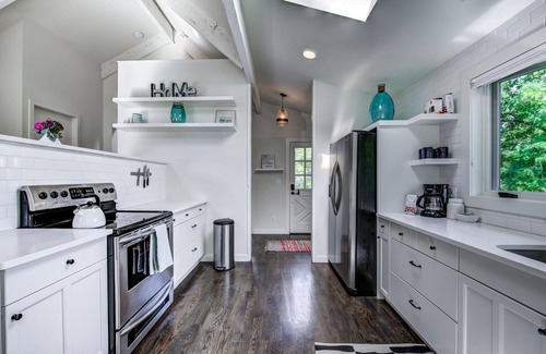 Whittier Casa | Bright, Airy, Tranquil Boulder Home-Away