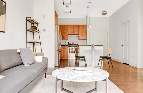 Cambridge Apartamento | Bright Alewife 1BR w/ in-unit W/D close to shopping center, by Blueground