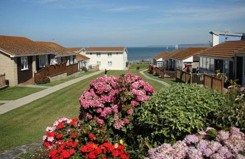 Westleigh Chalet De Esquí | Bright and Airy 2 Bedroom Chalet By The Sea