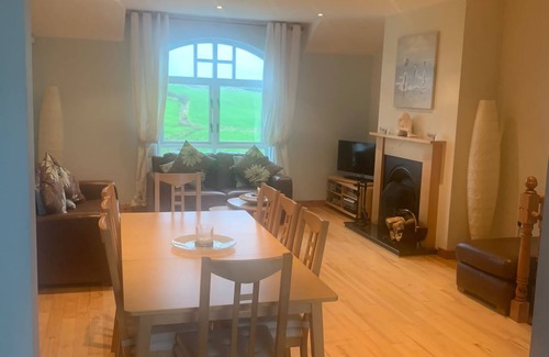 Bushmills Casa | Bright and Airy cottage close to the beach