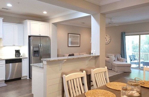 Epworth Acres Casa | Bright and Beachy Townhome, Sleeps 6