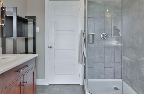 Montreal-Nord Casa | Bright and Charming Montreal full house