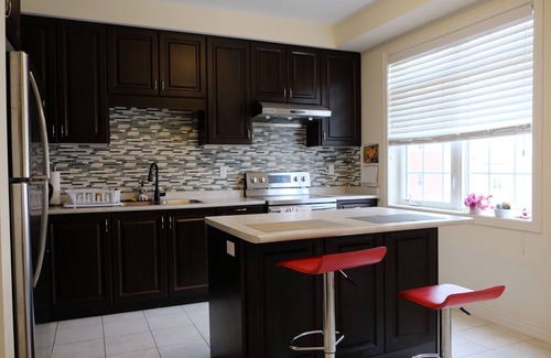 Markham Casa | BRIGHT and Comfy 4 Bed Home in Markham - close to lake and hiking trails
