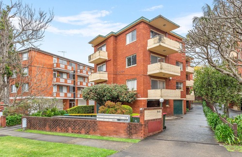 Ryde Apartamento | Bright and convenient apartment, close to shops