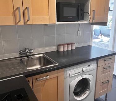Targowek Apartamento | Bright and cozy 34m apartment near metro M2 and tram
