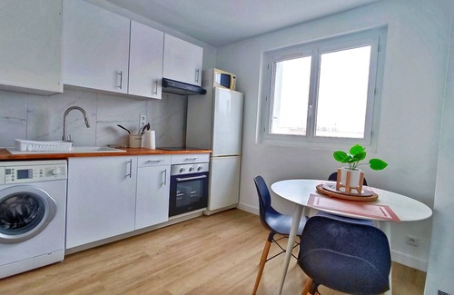 Chateauroux Apartamento | Bright and cozy apartment - 4 pers. - balcony