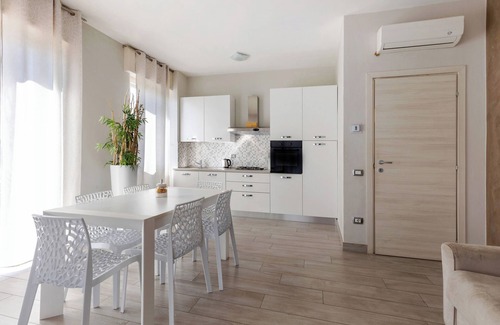Lonato del Garda Casa | Luminosa y moderna casa Trilocale Damasco