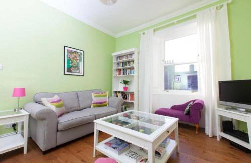Newington Apartamento | Bright and Modern Causewayside Apartment