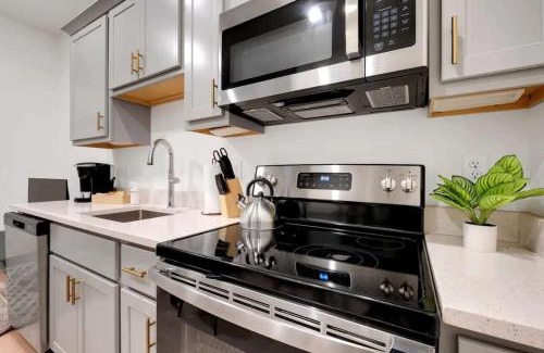 Downtown Louisville Apartamento | Bright and Modern Studio in Louisville # 103