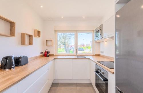 Marcq-en-Baroeul Casa | Bright and renovated house for 8 people parking